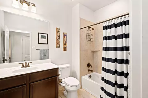 Bath - 2416 Fall Leaf Ct, Denton, TX 76209 photo 4 of 4