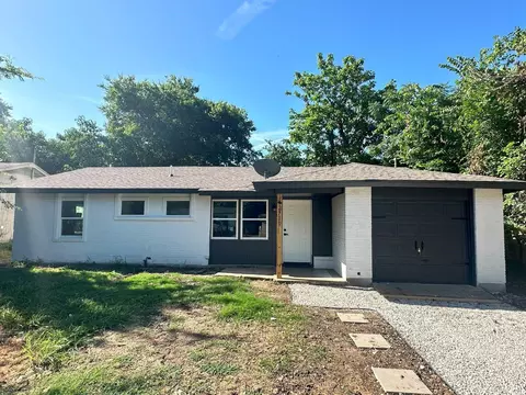 2710 Roberts Cir, Arlington, TX 76010