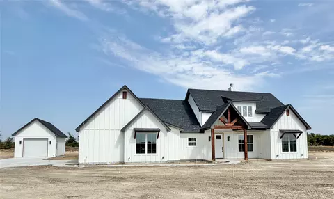 2013 Collin St, Weatherford, TX 76085