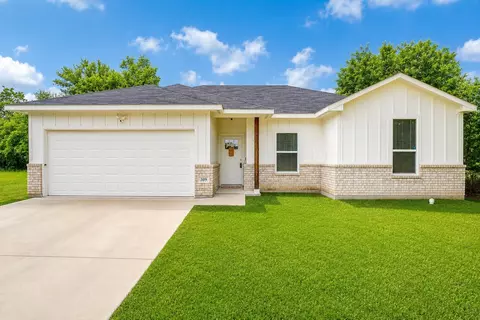 309 Francis St, Hillsboro, TX 76645