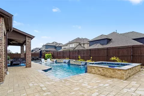 310 Aeronca Dr, Rockwall, TX 75087