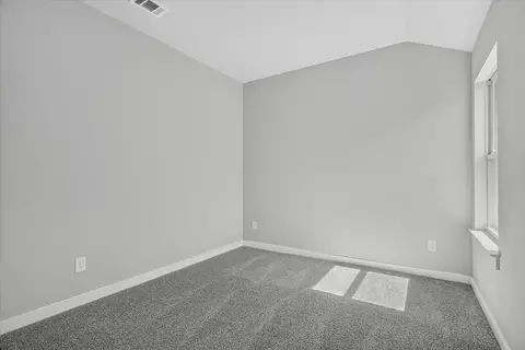 Bedroom - 423 Rose Ave, Cleburne, TX 76033 photo 7 of 10