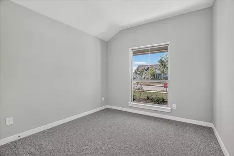 Bedroom - 423 Rose Ave, Cleburne, TX 76033 photo 2 of 10