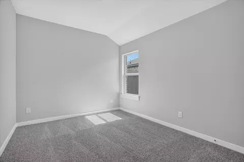 Bedroom - 423 Rose Ave, Cleburne, TX 76033 photo 5 of 10