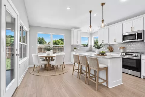 Kitchen - 423 Rose Ave, Cleburne, TX 76033 photo 1 of 4