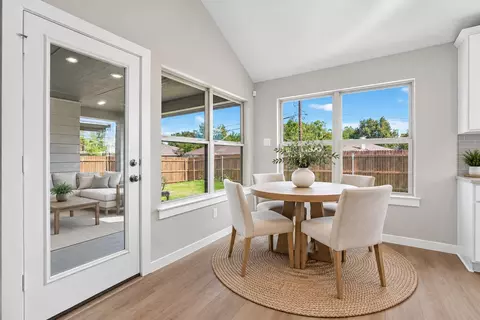 Dining - 423 Rose Ave, Cleburne, TX 76033 photo 1 of 1