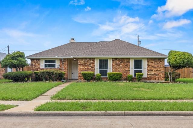 2217 Rockbluff Dr, Rowlett, TX 75088