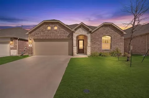8012 Lindheimer Ln, Mckinney, TX 75071