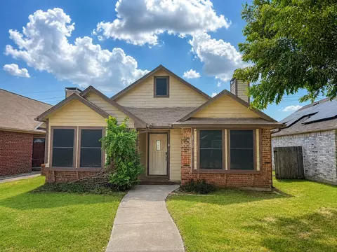 2012 Pheasant Dr, Lewisville, TX 75077
