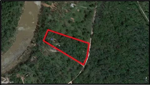 376 River Rd, Angleton, TX 77515