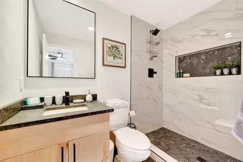 Bath - 5917 Maple Ln, Rowlett, TX 75089 photo 2 of 2