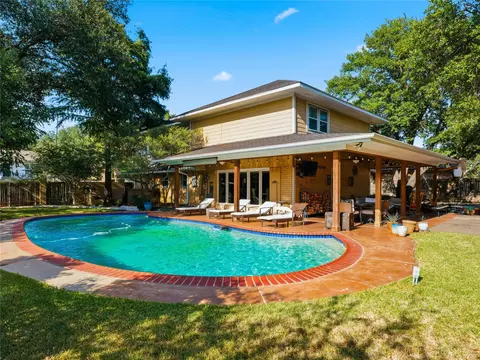 3410 Country Club Rd, Pantego, TX 76013