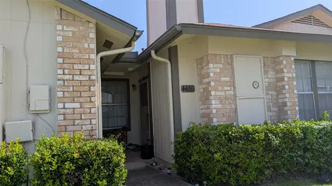 4426 Wind River Ln, Garland, TX 75042