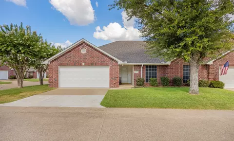 1521 Rice Rd #L104, Tyler, TX 75703
