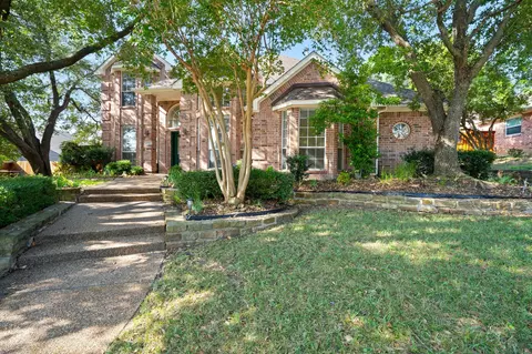 1718 Lake Bluff Dr, Garland, TX 75043