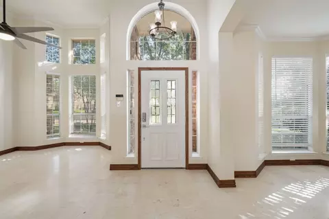 1718 Lake Bluff Dr, Garland, TX 75043