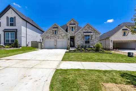 9817 Oak Glade Dr, Denton, TX 76207