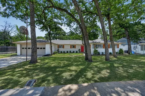 1620 Sunnybrook Dr, Irving, TX 75061