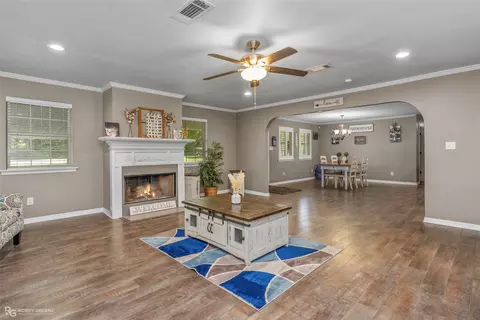 551 Horseshoe Loop, Doyline, LA 71023 photo 5