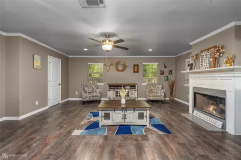 551 Horseshoe Loop, Doyline, LA 71023 photo 2