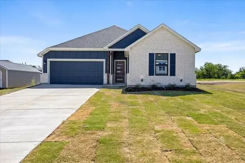 705 N Sycamore, Hico, TX 76457