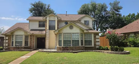 2020 E Branch Hollow Dr, Carrollton, TX 75007
