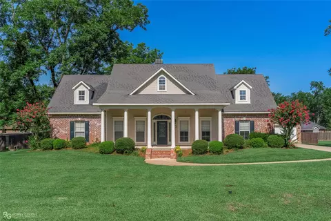 5814 Caspiana Ln, Bossier City, LA 71112