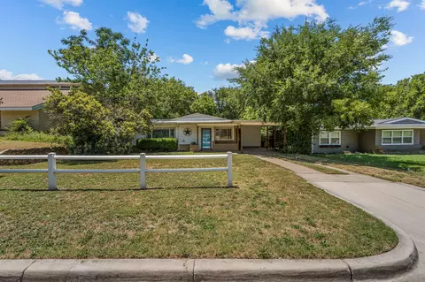 4509 Donnelly Ave, Fort Worth, TX 76107