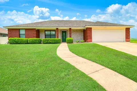 140 SE 49th St, Paris, TX 75462
