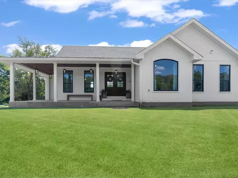946 Burke Rd, Gunter, TX 75058