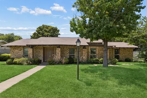 13141 Rosser Rd, Farmers Branch, TX 75244