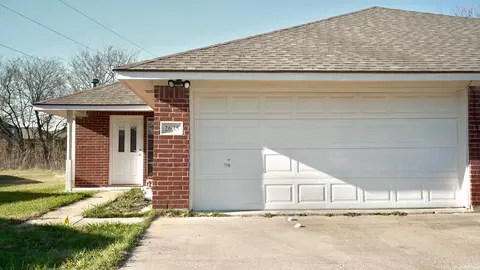 2633 Ventura Ct, Glenn Heights, TX 75154