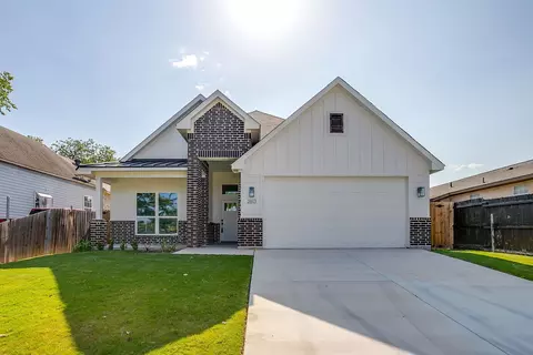 2613 Chestnut Ave, Fort Worth, TX 76164