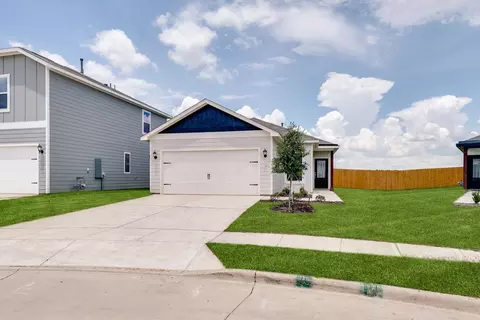 1823 Renaissance Dr, Crandall, TX 75114