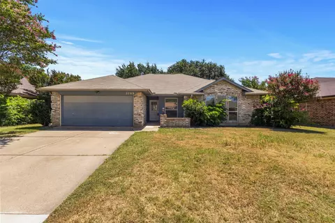 2709 Typhon Dr, Grand Prairie, TX 75052