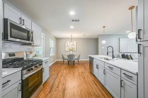 3130 Healey Dr, Dallas, TX 75228