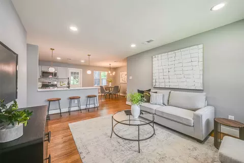 3130 Healey Dr, Dallas, TX 75228