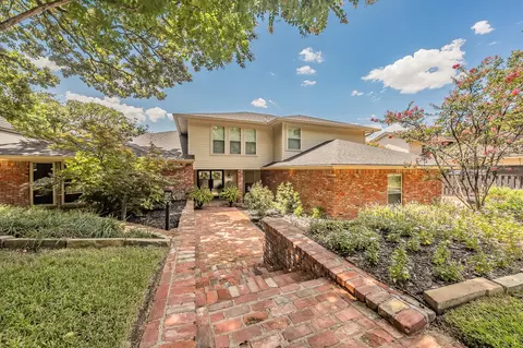 1406 Riverview Dr, Arlington, TX 76012