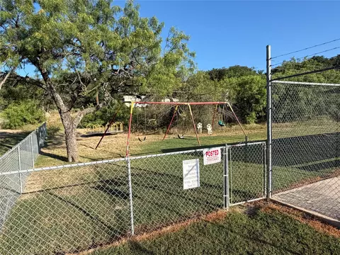 576 Willow Dr, May, TX 76857 photo 4