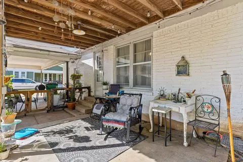 Exterior - 413 S Tyler St, Mcgregor, TX 76657 photo 10 of 11