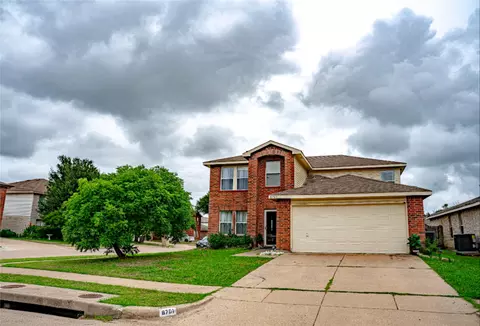 8701 Polo Dr, Fort Worth, TX 76123