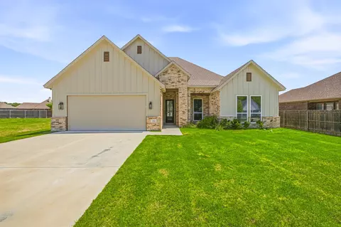 162 Breeders Dr, Willow Park, TX 76087