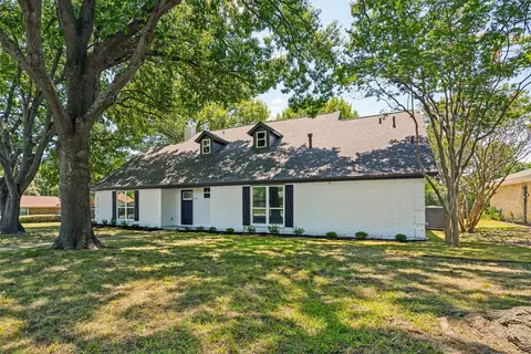 5121 Vera Cruz Dr, Garland, TX 75043