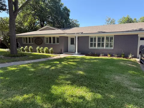 2432 Skyline Dr, Waco, TX 76710