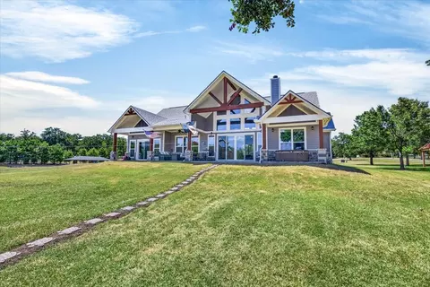 14349 Goliad Dr, Log Cabin, TX 75148