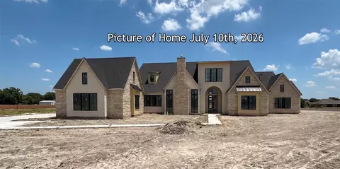900 Healey Dr, Fairview, TX 75069