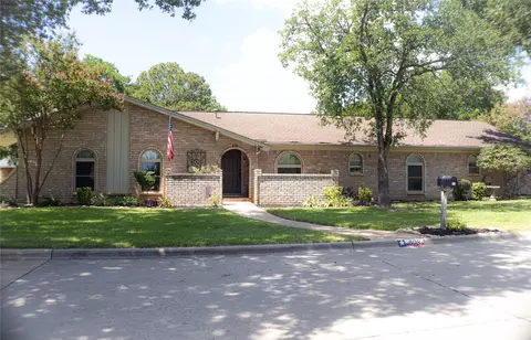 608 Field St, Colleyville, TX 76034