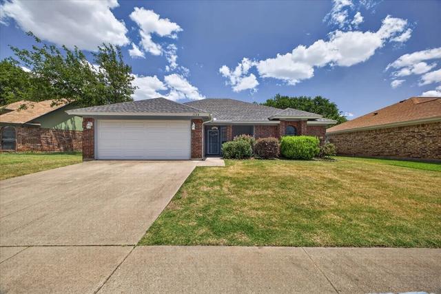 7728 Partridge Dr, Watauga, TX 76148