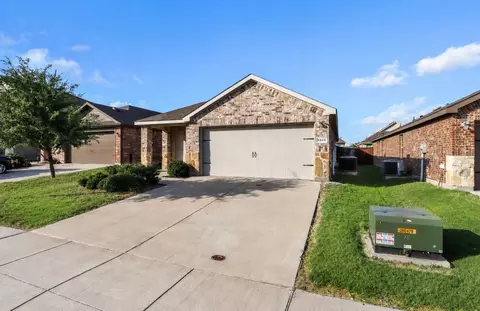 1214 Delmita Dr, Forney, TX 75126