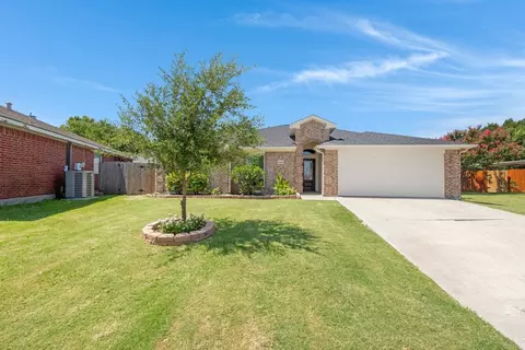 2054 Lake Pointe Dr, Little Elm, TX 75068